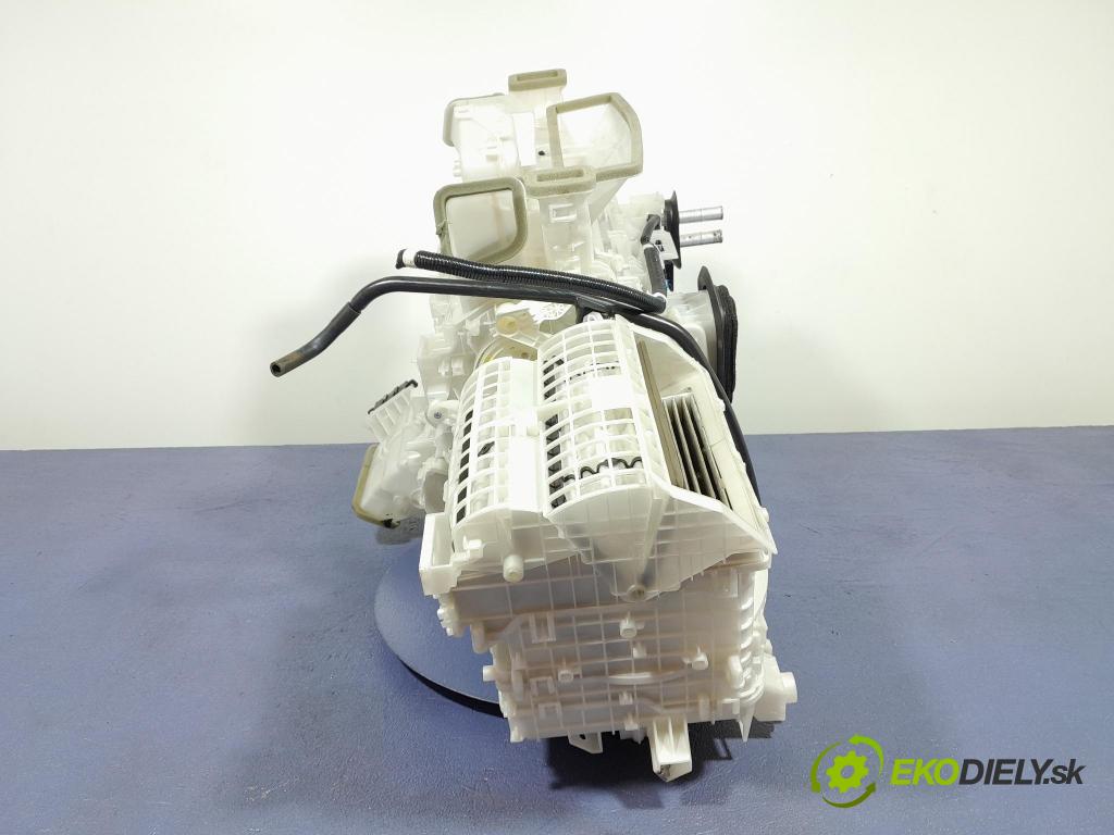 Toyota Rav4 2020 radiator 87050-42790