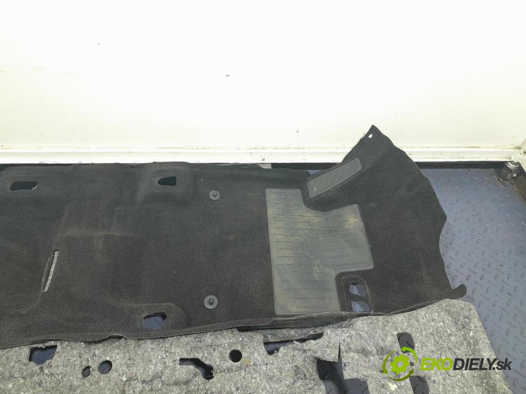 Toyota Rav4 2020 koberec do auta