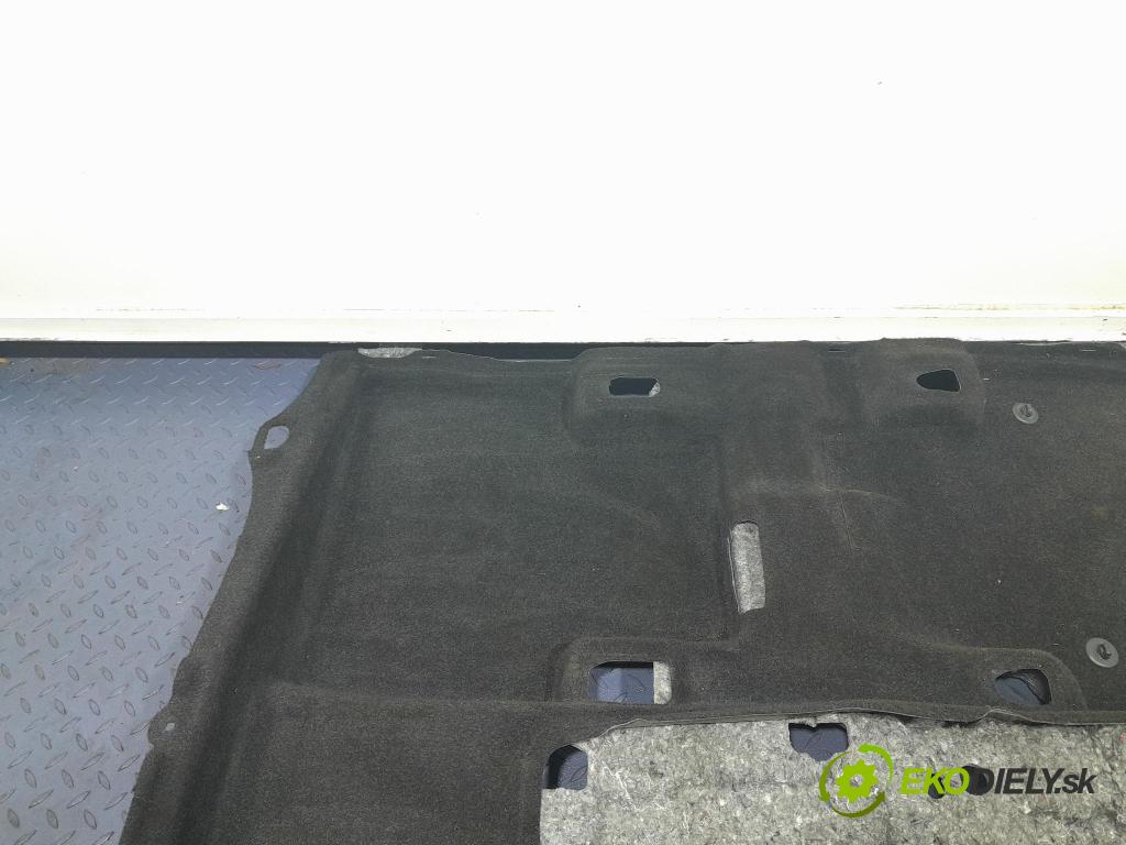 Toyota Rav4 2020 koberec do auta