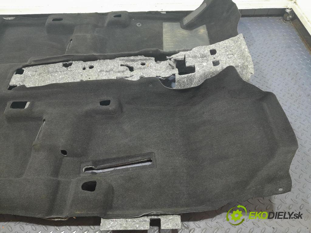 Toyota Rav4 2020 koberec do auta