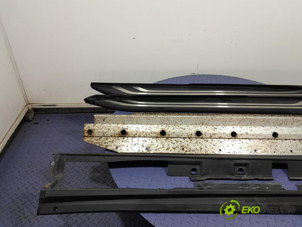 Toyota Rav4 2020 lišta Práh: PZQ4442120-671