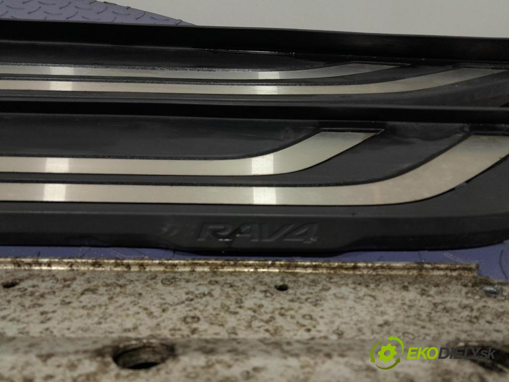 Toyota Rav4 2020 lišta Práh: PZQ4442120-671