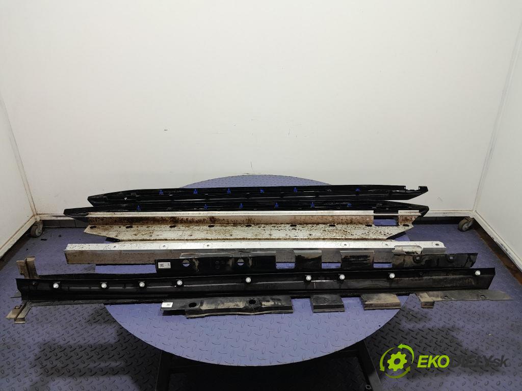 Toyota Rav4 2020 lišta Práh: PZQ4442120-671