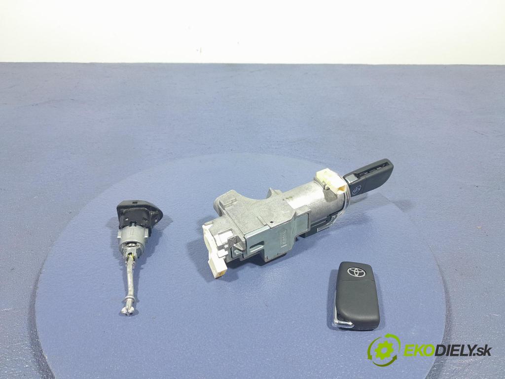 Toyota Rav4 2020 Spínač zapalování.