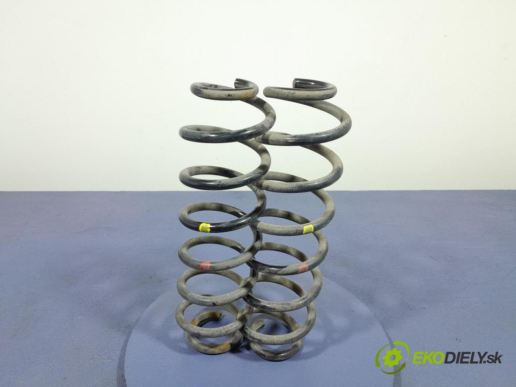 Toyota Rav4 2020 pružina zad