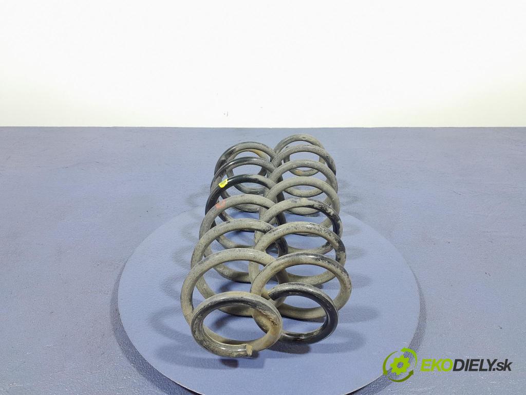 Toyota Rav4 2020 pružina zad