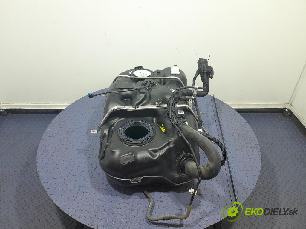 Toyota Rav4 2020 Nádrž: paliva 77100-42620