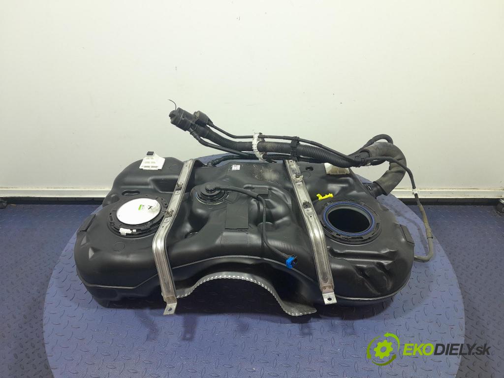 Toyota Rav4 2020 Nádrž: paliva 77100-42620