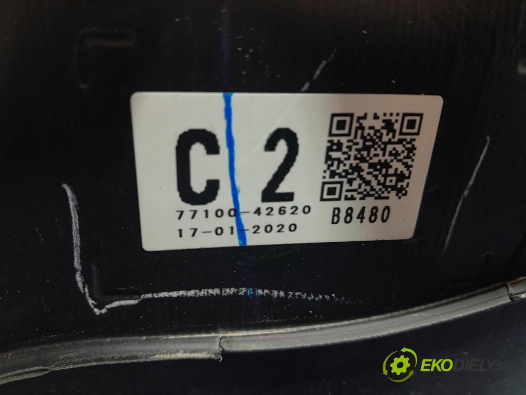 Toyota Rav4 2020 Nádrž: paliva 77100-42620