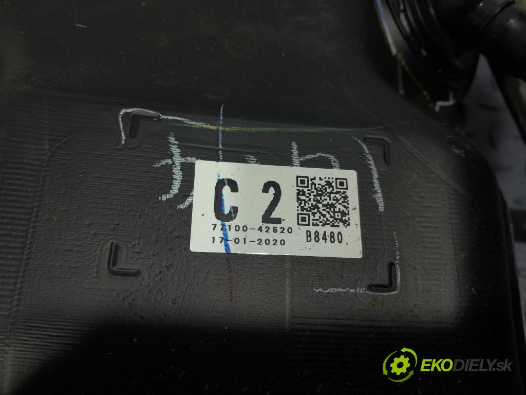 Toyota Rav4 2020 Nádrž: paliva 77100-42620