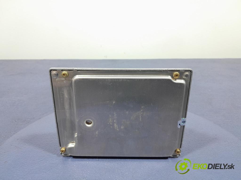 Bmw Seria 3 2002 riadiaca jednotka Motor: 7523838