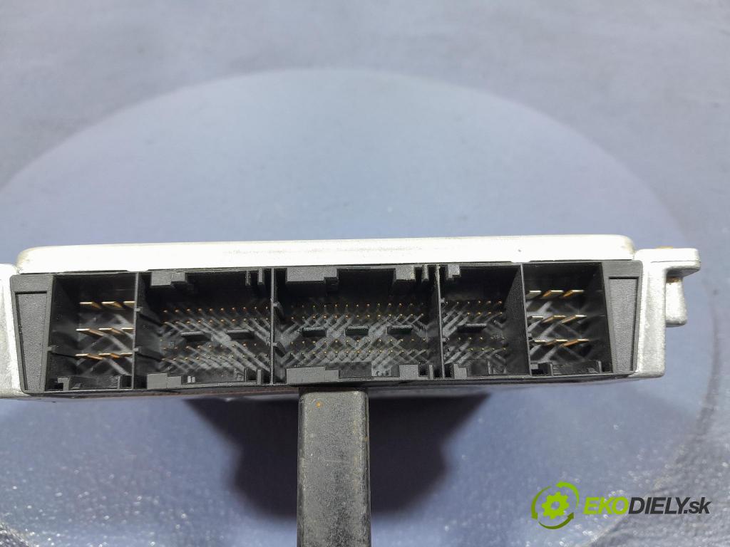 Bmw Seria 3 2002 riadiaca jednotka Motor: 7523838