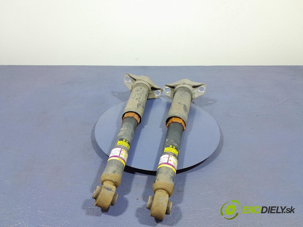 Toyota Rav4 2020 tlmič zad Vľavo.: 48530-42190