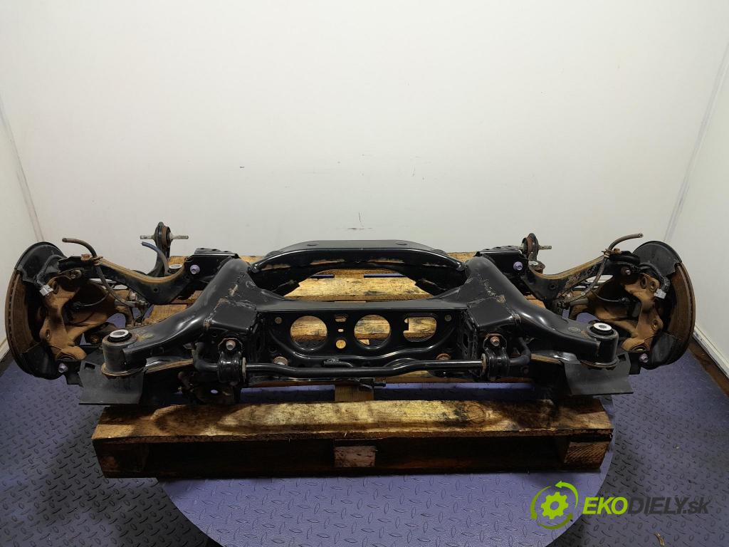 Toyota Rav4 2020 výstuha Pozastavenia: zad