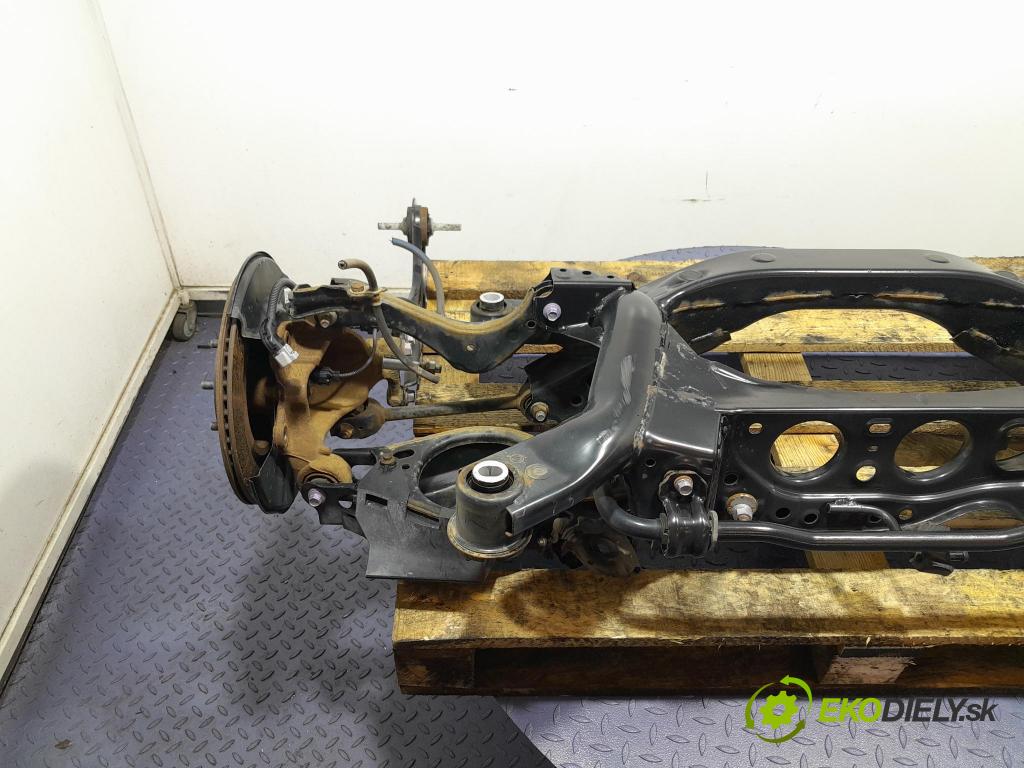 Toyota Rav4 2020 výstuha Pozastavenia: zad