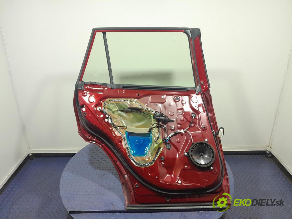 Toyota Rav4 2020 dvere zad Vľavo: 