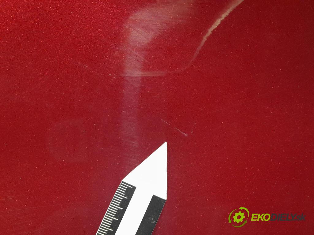 Toyota Rav4 2020 zadní dveře kufra: kufr