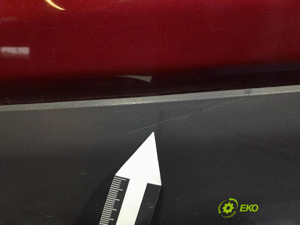 Toyota Rav4 2020 zadní dveře kufra: kufr