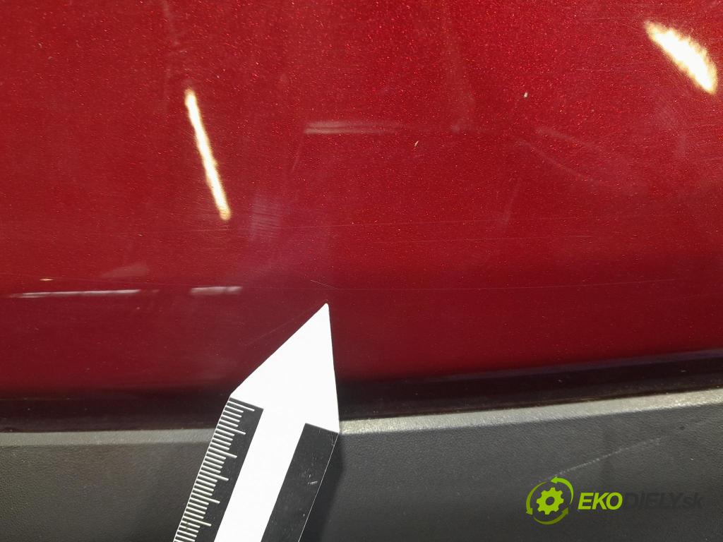 Toyota Rav4 2020 zadní dveře kufra: kufr