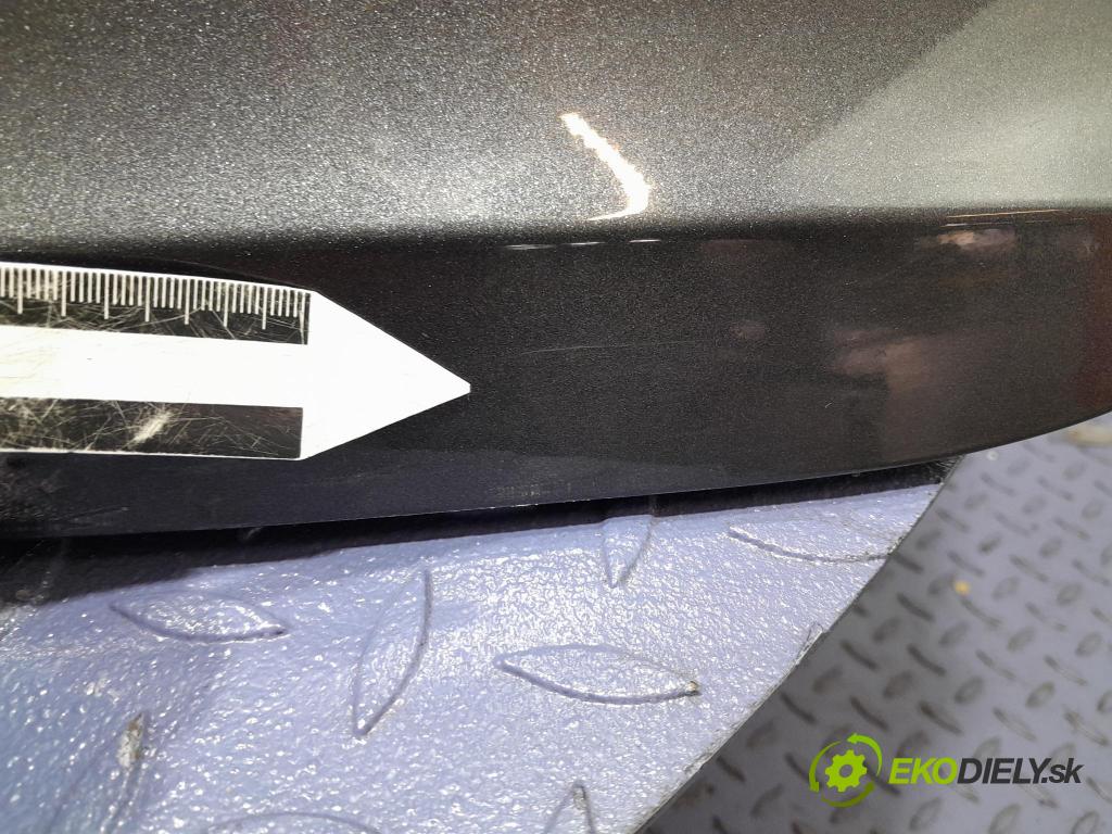 Ford Focus 2019 zadna dveře kufra: kufra: