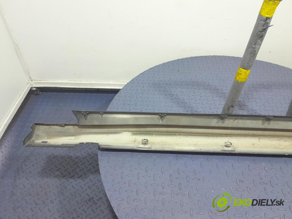 Ford Focus 2019 lišta Práh: JX7B-A10155-S