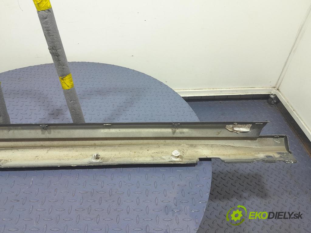 Ford Focus 2019 lišta Práh: JX7B-A10155-S