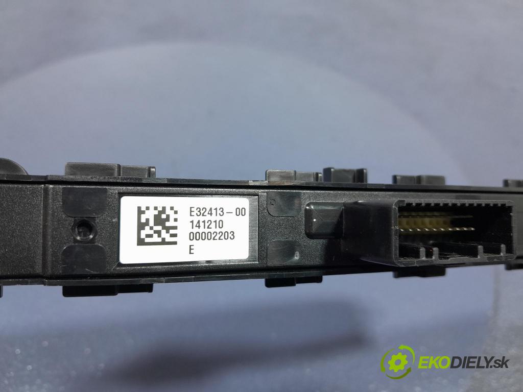 Renault Espace 2015 prepínač 283E88950R