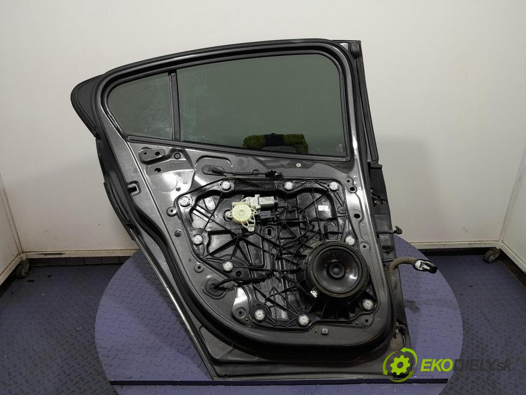 Ford Focus 2019 dvere zad Vľavo: 