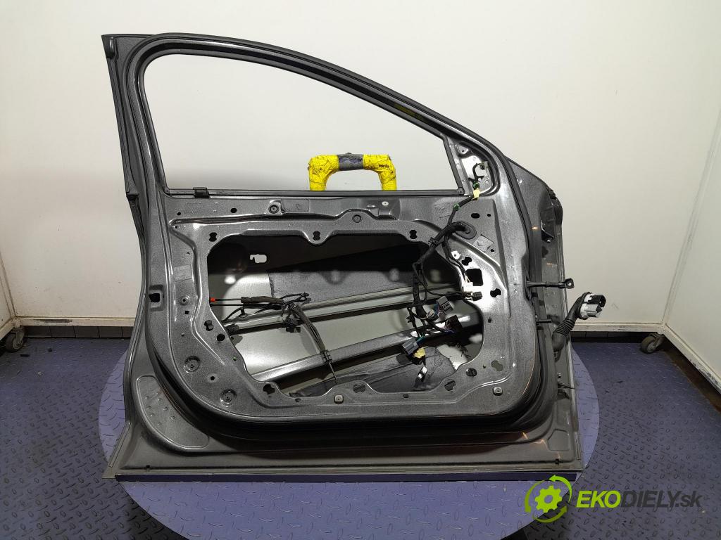 Ford Focus 2019 dvere Predné Vľavo: 