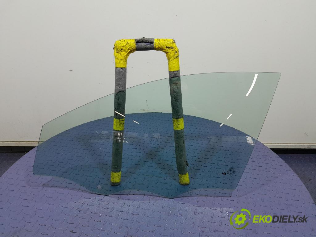 Ford Focus 2019 sklo dvere Predné ľavá