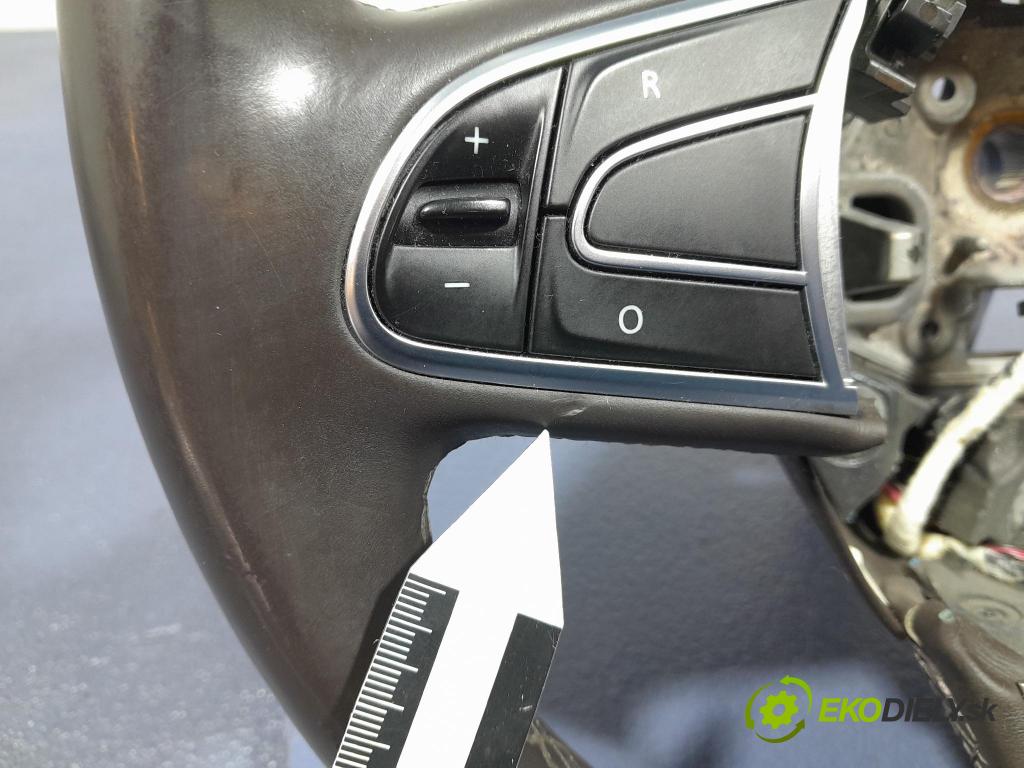 Renault Espace 2015 volant 484000726R