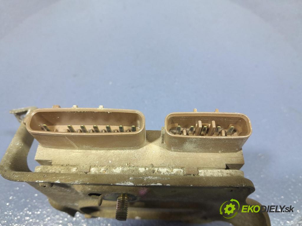 Toyota Avensis 2003 riadiaca jednotka 89871-20030