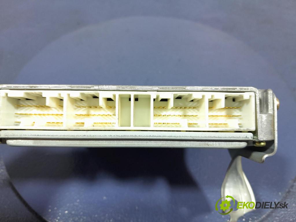 Toyota Avensis 2003 riadiaca jednotka Motor: 89661-44360