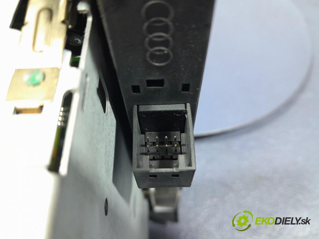 Audi A4 2008 Menič: 8T1035110C