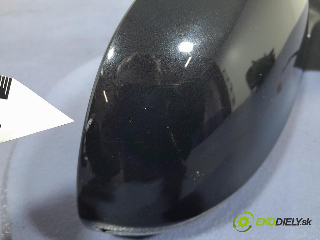 Audi A4 2008 zrkadlo pravé