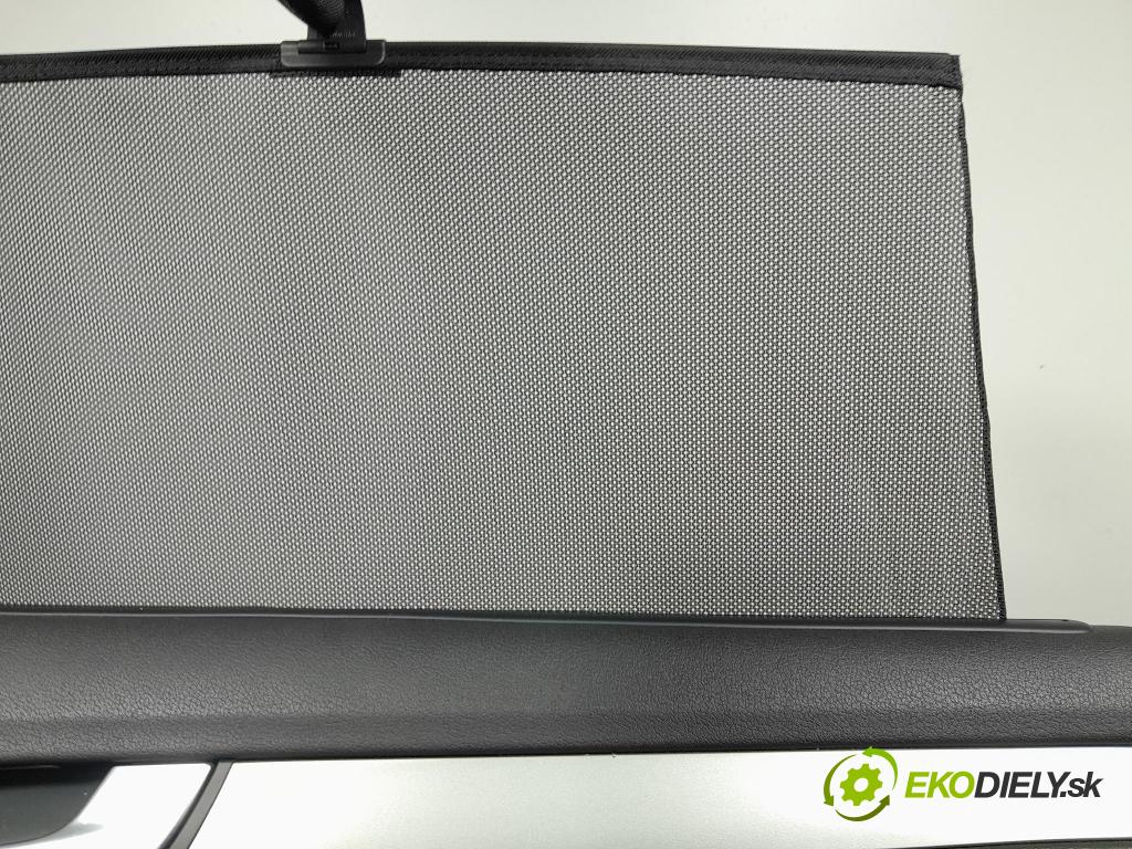 Audi A4 2008 Tapacír: dveře Zad: Práva: