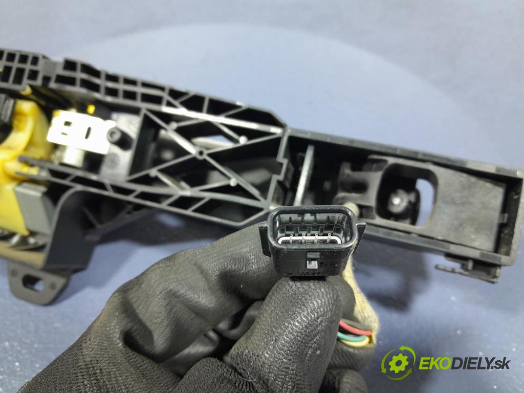 Renault Espace 2015 rukoväť Predné ľavá 