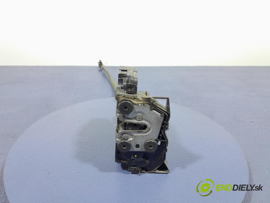 Renault Espace 2015 zámok dvere zad v pravo: 825002920R