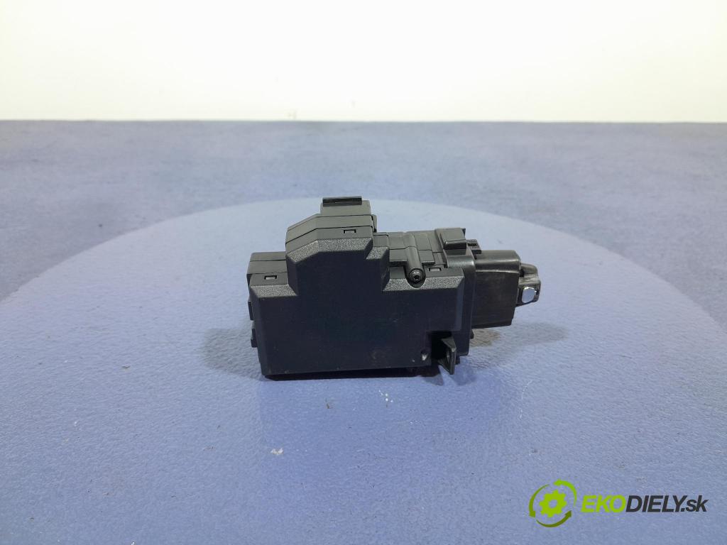 Audi A4 2008 Spínač zapaľovania: 8K0909131C