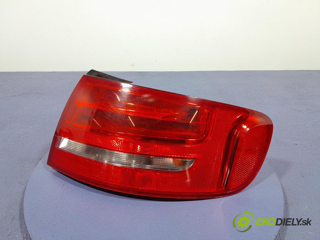 Audi A4 2008 světlo Zad: Práva: Mimo: 8K9945096