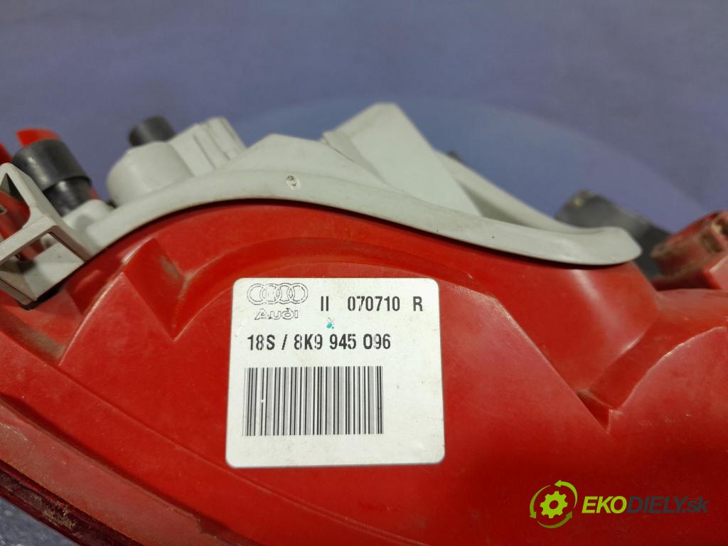 Audi A4 2008 svetlo / reflektor zad Prava: Vonkajsia: 8K9945096