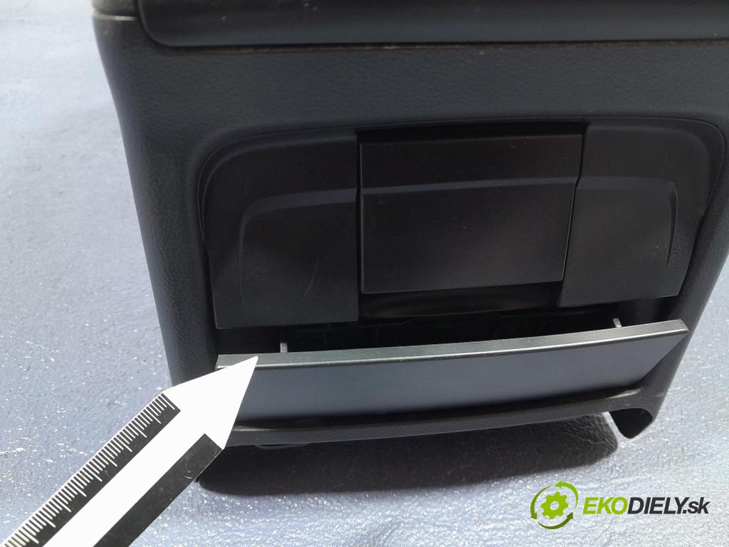 Audi A4 2008 operadlo