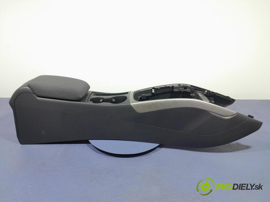 Audi A4 2008 operadlo