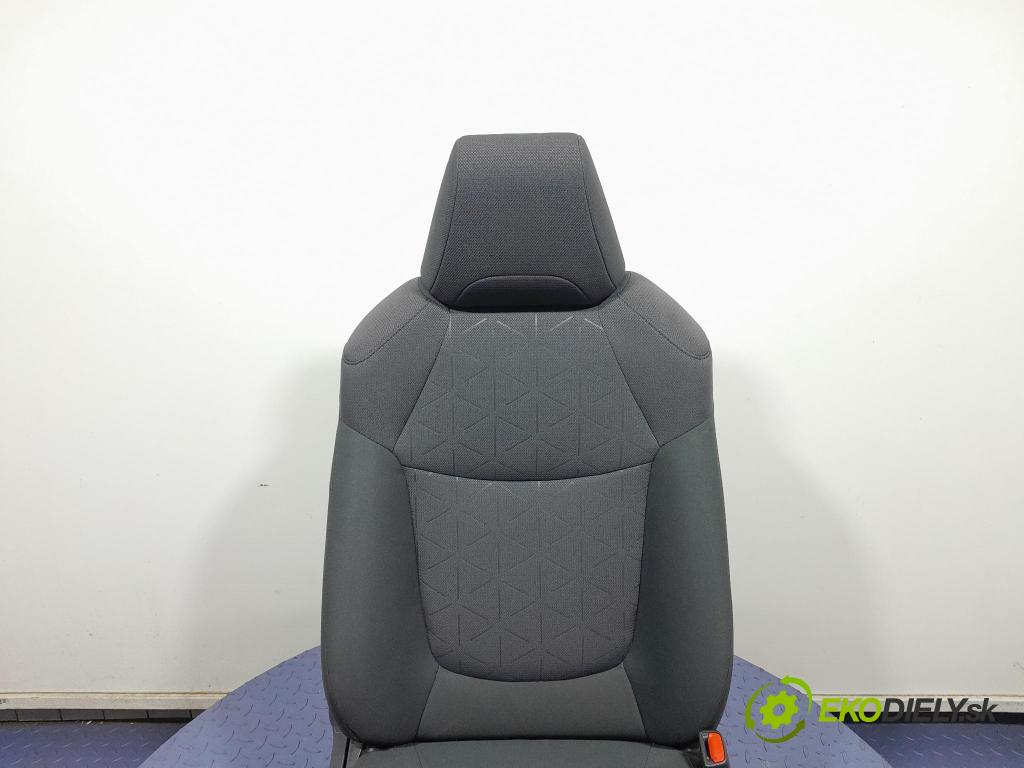 Toyota Rav4 2020 Sedačka spolujazdca