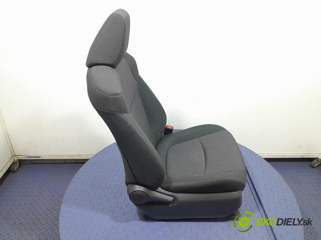 Toyota Rav4 2020 Sedačka spolujazdca