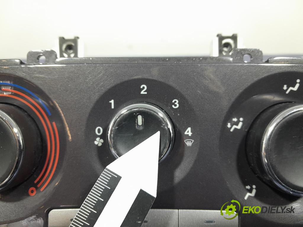 Fiat Bravo 2007 prepínač Klimatizácia: Prúd vzduchu: 7846100