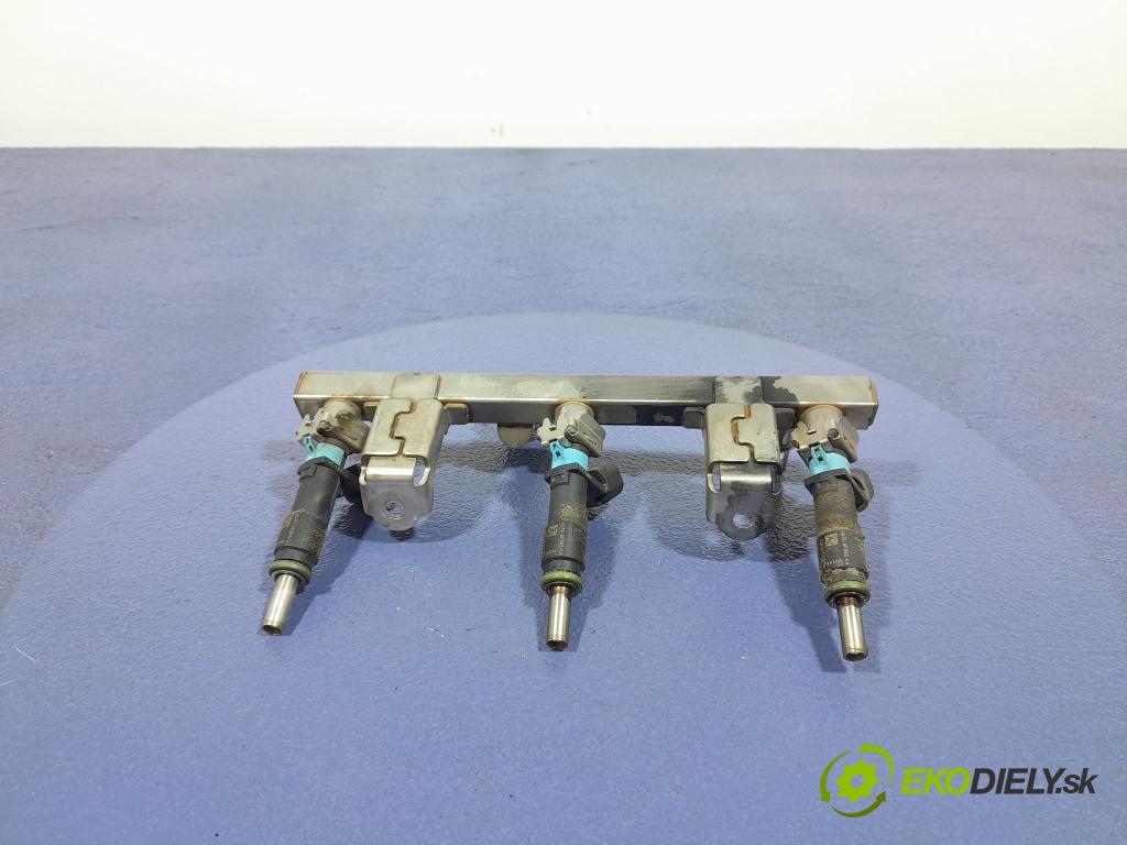 Ford Focus 2019 lišta Dodávka: HX7G-9H487-AC