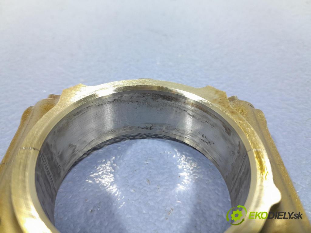 Ford Focus 2019 piest