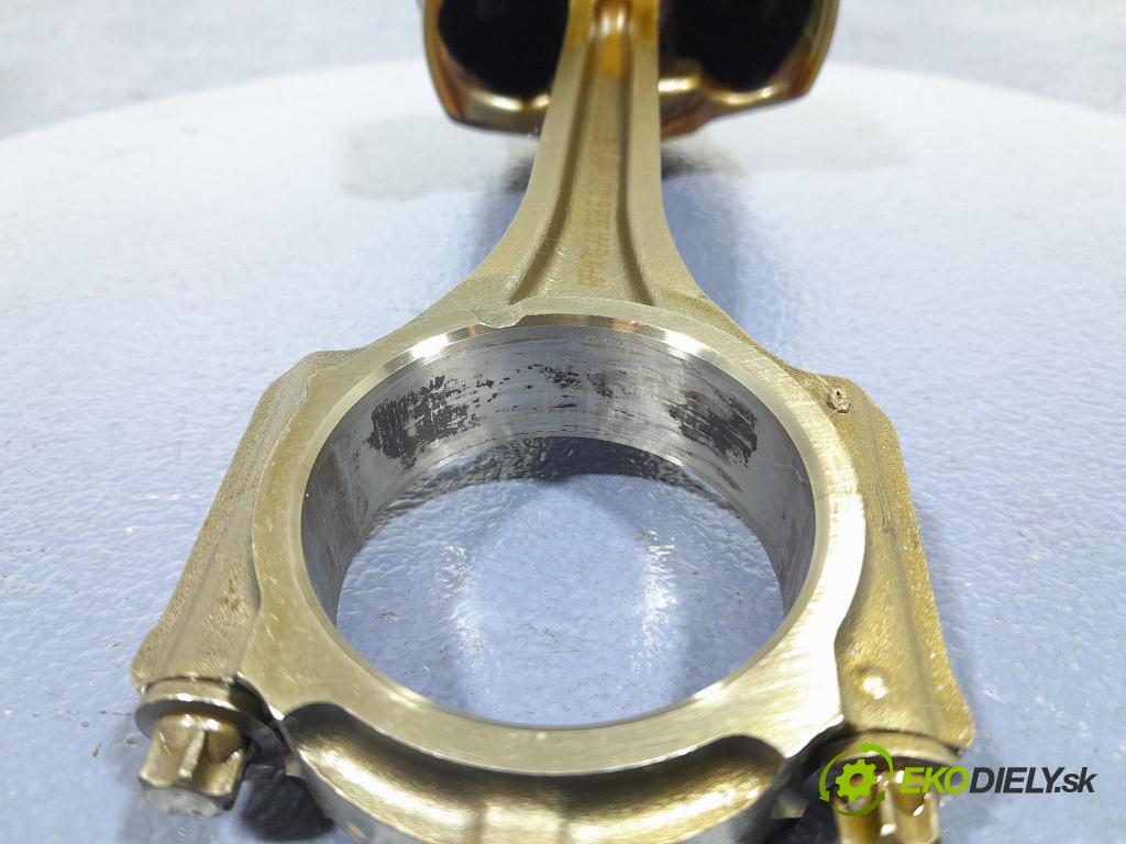 Ford Focus 2019 piest