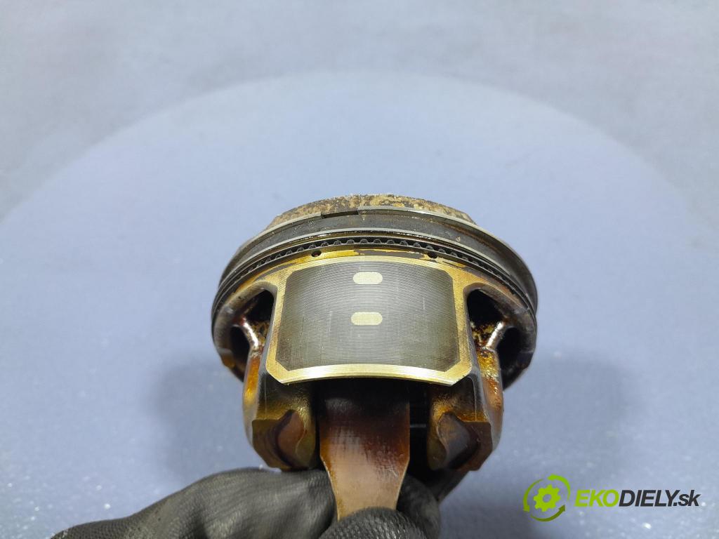 Ford Focus 2019 piest